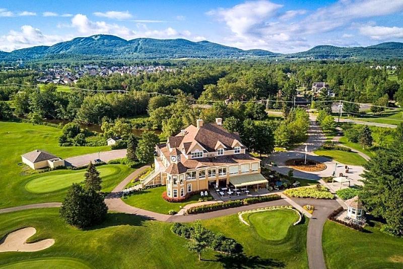 Hotel Vallea Bromont Exterior photo